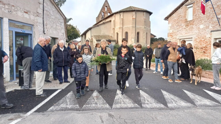 Boudou : cérémonie en hommage aux héros de guerre Boudou : cérémonie en hommage aux héros de guerre