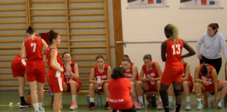 Bataille acharnée sur le parquet pour les Seniors Filles du MCBB L'équipe des seniors filles 1_Crédit photo MCBB