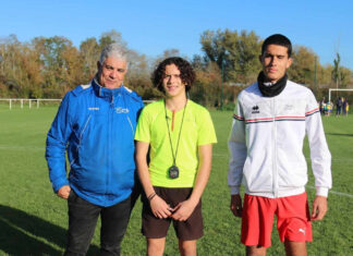 Confluences FC : le jeune talent Adam Atifi passe du gazon au sifflet Adam Atifi jeune arbrite de Confleunces FC_Crédit photo Jpb et District