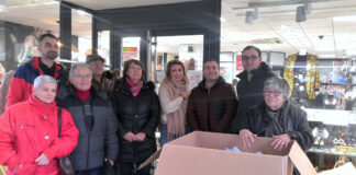 Triomphe éclatant de la tombola de noël de l’association Plein Vent : un festin de générosité et de chance pour clôturer l’année Tirage au sort de la tombola de Noël des commerçants de Moissac