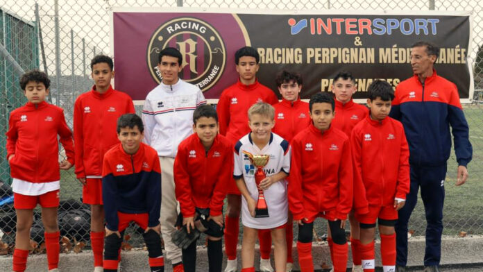 L'équipe des U13 au tournoi de Football de Perpignan_Crédit photo Jpb