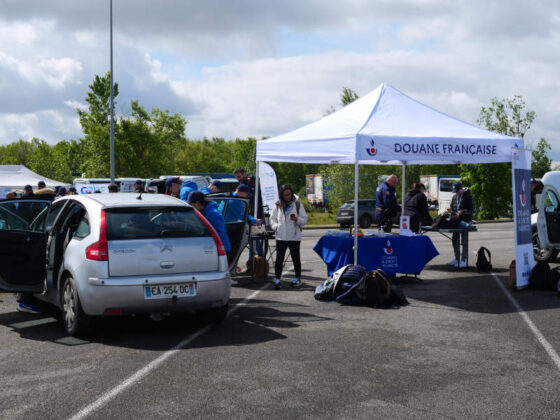 Les démonstrations sur la fouille des véhicules, orchestrées par le stand des douanes