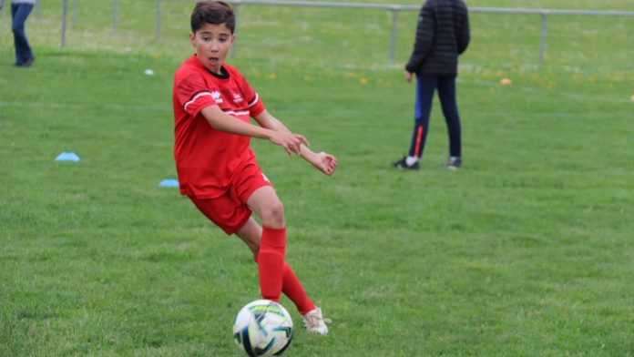 Les jeunes joueurs de Confluences FC à l'honneur_Crédit photo Jpb