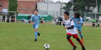 Tournoi de Confluences FC : une première journée marquée par l’intensité et la pluie Actions de jeu_Jpb