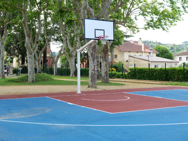 Nouvelle aire de basket parc du petit bois Moissac