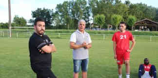 La saison 2024-2025 de Confluences FC : Vers de nouveaux horizons prometteurs L'entraîneur Jérémy Petit a présenté les nouvelles recrues_Crédit photo Jpb Confluences jpb