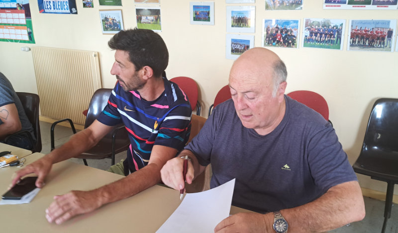 Réunion studieuse pour le bureau de Confluences fc