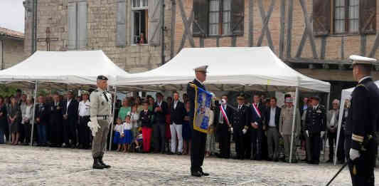 Le commissaire Francis Urvois passe le commandement du GSBdD au commissaire Hyacinthe Ibert_JDJ