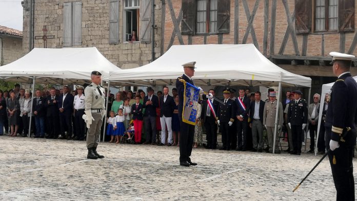 Le commissaire Francis Urvois passe le commandement du GSBdD au commissaire Hyacinthe Ibert_JDJ