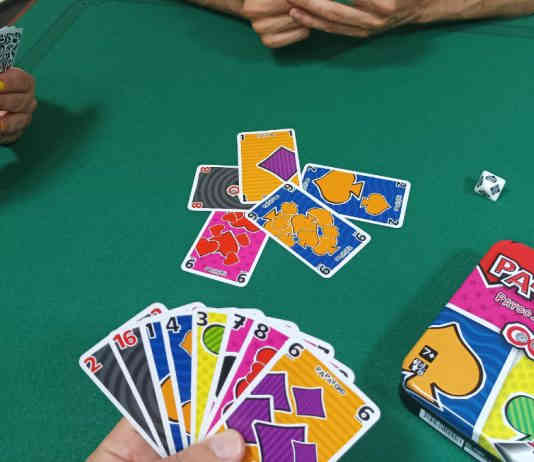 Castelferrus. Tartem’Pion organise une après-midi jeux de société Après-midi jeux Tartem'pion à Castelferrus_Crédit photo MZ