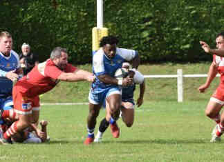 Rugby. L’Avenir Moissagais : une troisième victoire à l’extérieur face à Gourdon L'équipe de l'Avenir Moissagais célèbre sa troisième victoire consécutive_Léa et Yohann Rohr