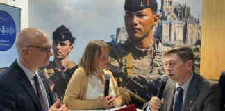 Castelsarrasin renforce ses liens avec les armées Signature convention armee-collectivite