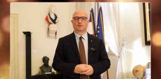 Castelsarrasin. Jean-Philippe Bésiers présente ses vœux 2025 et dresse le bilan des projets 2024 Jean-Philippe Bésiers maire de Castelsarrasin présente ses vœux 2025_Ville de Castelsarrasin