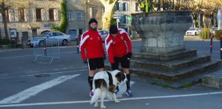 Montauban. 300 kilomètres d’effort, de fraternité et d’engagement Colline et Franck, en bonne compagnie, au départ de Caylus mardi matin_Crédit photo UNP