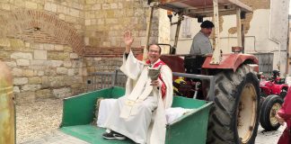 Moissac. Les rogations reprennent vie au rythme des anciens tracteurs Rogations tracteurs anciens Moissac_JDJ