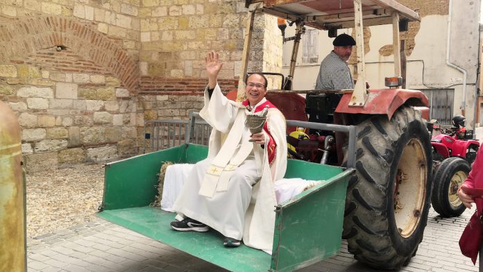 Rogations tracteurs anciens Moissac_JDJ Rogations tracteurs anciens Moissac_JDJ