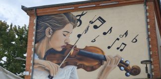 Castelsarrasin inaugure son festival Urb’in Castel : une fresque en guise de coup d’envoi Fresque de JEM le Graff dévoilée au festival Urb'in Castel