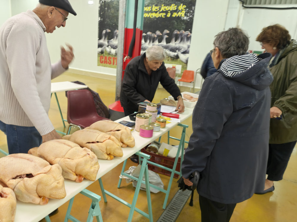 Castelsarrasin. Le marché au gras fait de la résistance sous la Halle Occitane 1 IMG20251106090216