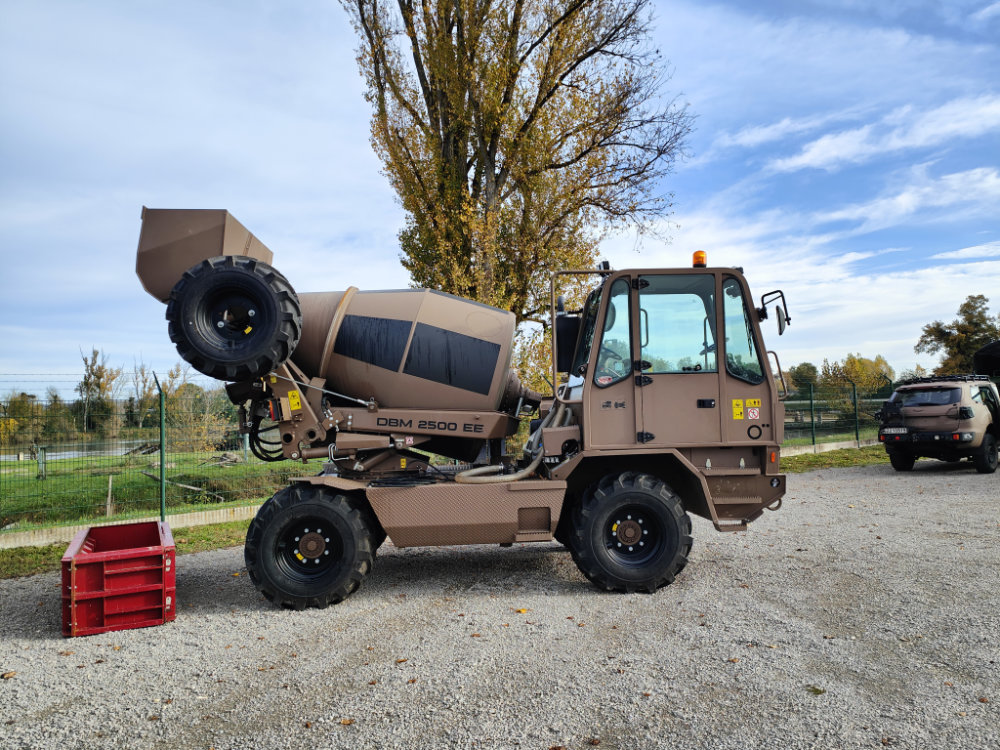 Castelsarrasin. Le 31e régiment du génie dévoile ses capacités aux jeunes 8 IMG20251112101706