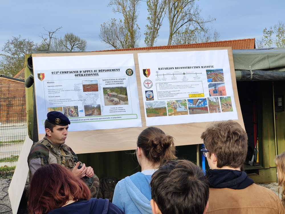 Castelsarrasin. Le 31e régiment du génie dévoile ses capacités aux jeunes 9 IMG20251112101730