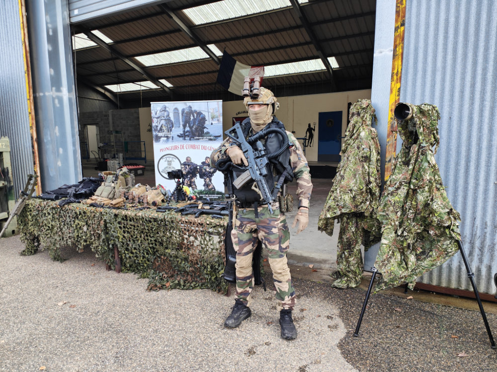 Castelsarrasin. Le 31e régiment du génie dévoile ses capacités aux jeunes 15 IMG20251112104839