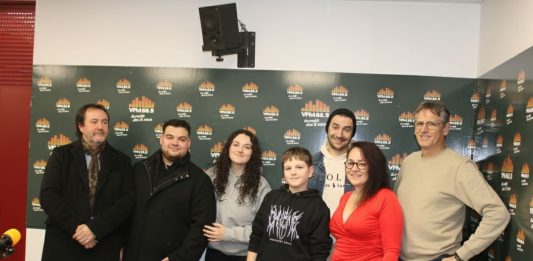 Jeunes talents de la chanson invités sur VFM 88.9 à Valence d'Agen