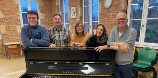 Moissac. L’école de musique se réinvente et ouvre grand ses portes Le nouveau directeur Jerôme Villette et une partie de l'équipe pédagogique de l’école de musique de Moissac au centre culturel.