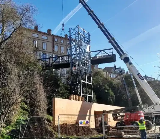 Montauban. L’ascenseur du jardin des Plantes sera mis en service mi-avril Travaux de l’ascenseur du jardin des Plantes à Montauban en février 2026