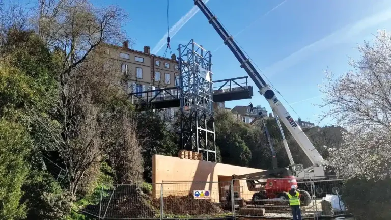 Travaux de l’ascenseur du jardin des Plantes à Montauban en février 2026