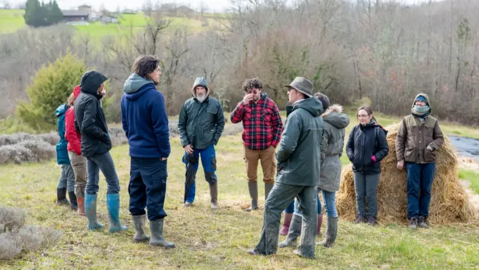 Agriculteurs du Pays de Lafrançaise en formation à l’accueil à la ferme dans le Tarn-et-Garonne.
