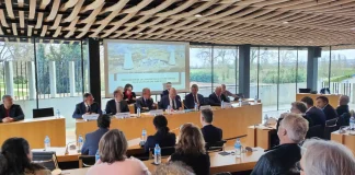 Golfech. Élus et État en ordre de bataille pour décrocher deux EPR2 Réunion à Valence-d’Agen : élus et préfets soutiennent la candidature de la centrale de Golfech à l’accueil de deux réacteurs EPR2.