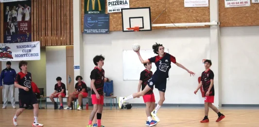 Montech. Les -18 confirment face à Condom et signent un nouveau succès joueurs de handball de Montech en match contre Condom lors d’une victoire 30 à 22