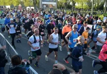 Montauban. Près de 5 000 coureurs pour un week-end au rythme du marathon coureurs au départ du marathon de Montauban 2026 avec une forte participation dans les rues de la ville