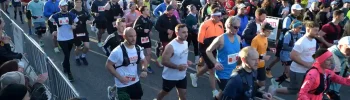 coureurs au départ du marathon de Montauban 2026 avec une forte participation dans les rues de la ville
