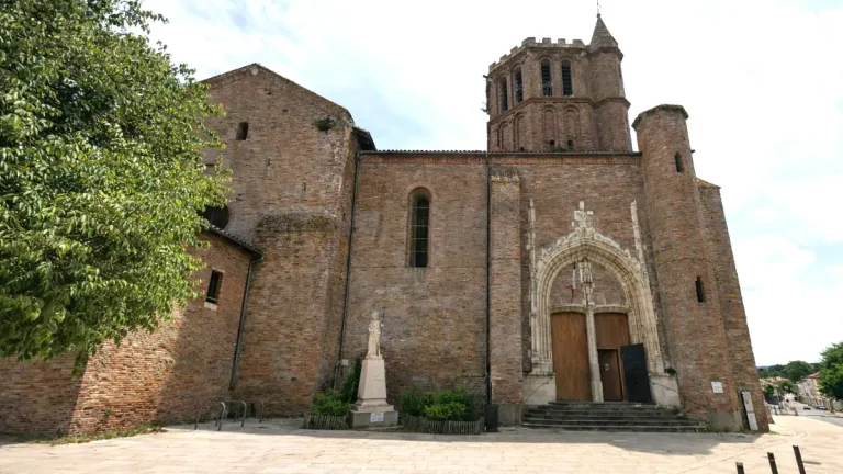 Obsèques de Philippe Deloncle à l’église Saint-Sauveur de Castelsarrasin