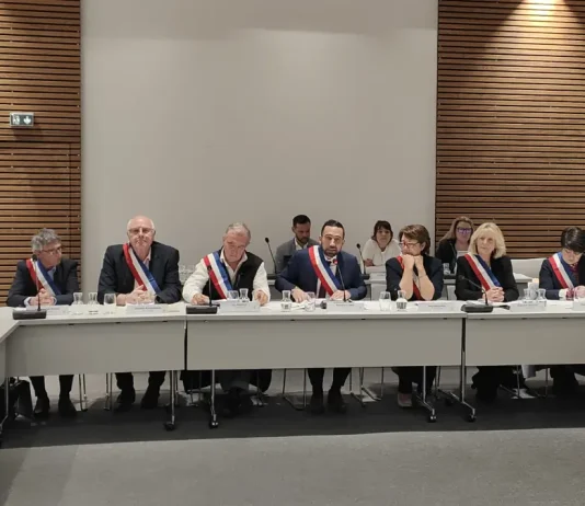 Moissac. Un nouveau mandat s’ouvre pour Romain Lopez et son équipe Romain Lopez entouré de ses adjoints fraîchement élus lors du conseil municipal d’installation à Moissac en 2026