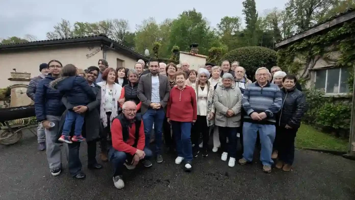 Apéritif de printemps au Fraysse-Bas à Moissac Malgré la pluie, les habitants du Fraysse-Bas à Moissac se sont retrouvés nombreux pour l’apéritif de printemps.