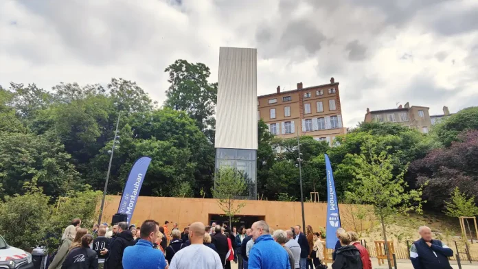 Nouvel ascenseur reliant le Jardin des Plantes au centre-ville de Montauban