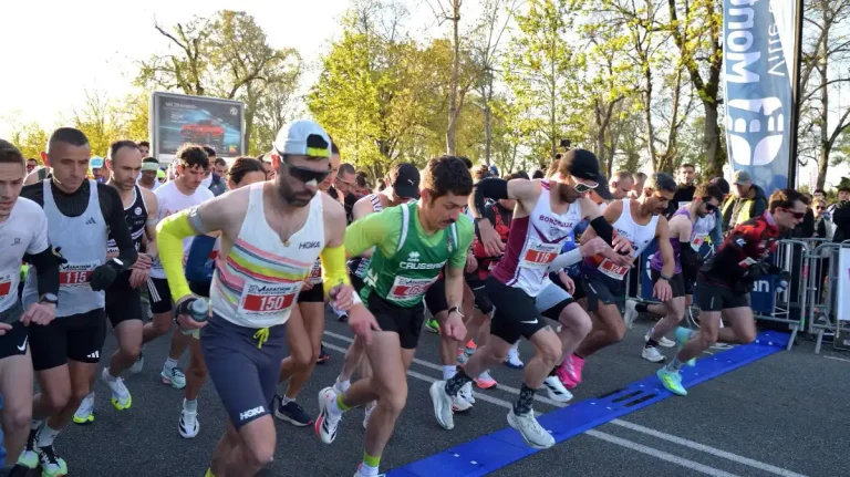 Des participants lors d’un événement sportif à Montauban dans le cadre de la candidature au label Ville active et sportive