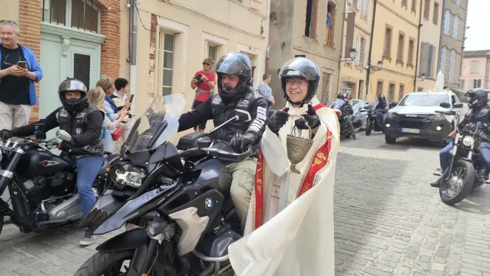 À Moissac, 51 motos ont sillonné la campagne pour les Rogations 2026.