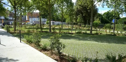 Montauban. Le parking des Berges rouvre après neuf mois de transformation Le nouveau parking des Berges à Montauban, réaménagé au pied du Tarn et du pont Vieux.