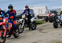 Randonnée quad et enduro : 180 pilotes pour la 16ᵉ édition de la Montesquivienne Les participants en quad et enduro se rendent sur la ligne de départ de la Montesquivienne à Montesquieu