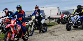 Randonnée quad et enduro : 180 pilotes pour la 16ᵉ édition de la Montesquivienne Les participants en quad et enduro se rendent sur la ligne de départ de la Montesquivienne à Montesquieu