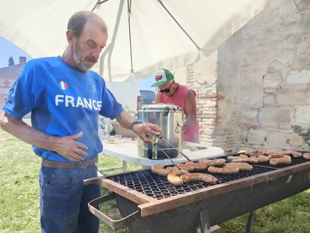 Moissac. À Saint-Julien, près de 100 personnes réunies autour de l'église 2 IMG20260607124643