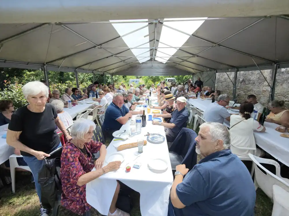Moissac. À Saint-Julien, près de 100 personnes réunies autour de l'église 6 IMG20260607132939
