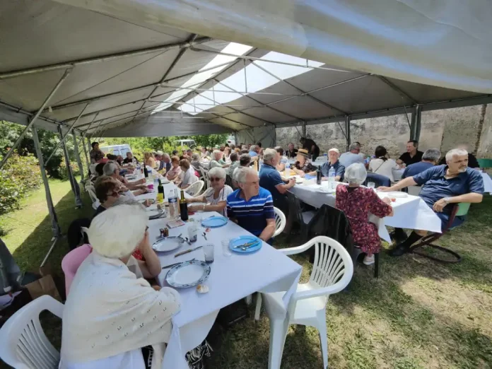 Près de 100 personnes réunies à Saint-Julien Près de 100 personnes réunies à Saint-Julien