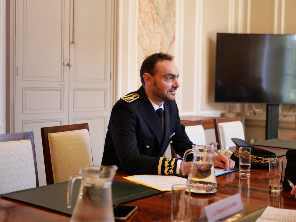 P1195458