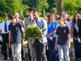 Moissac. Des collégiens de la Sainte-Famille au cœur de la cérémonie du 18 juin Cinq élèves de la classe Défense du collège Sainte-Famille participent à la cérémonie commémorative de l'Appel du 18 juin à Moissac.