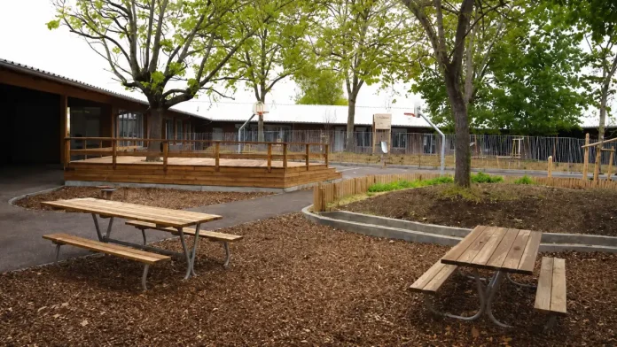 Montauban annonce la climatisation de toutes ses écoles Une école de Montauban concernée par le futur programme de climatisation et de rénovation des bâtiments scolaires.