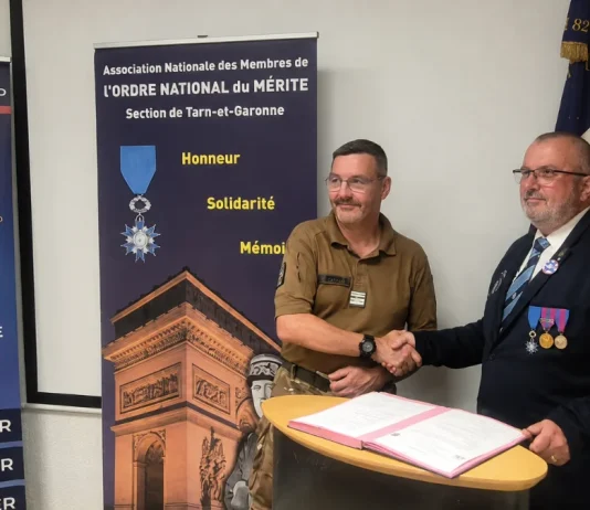 Transmettre le sens de l’engagement aux jeunes : un partenariat renforcé en Tarn-et-Garonne Les représentants de l'ANMONM 82 et de la Délégation militaire départementale signent une convention destinée à renforcer les actions menées auprès de la jeunesse en Tarn-et-Garonne.